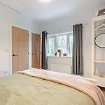 2 Bed In Maryport Oc-91132 Dearham