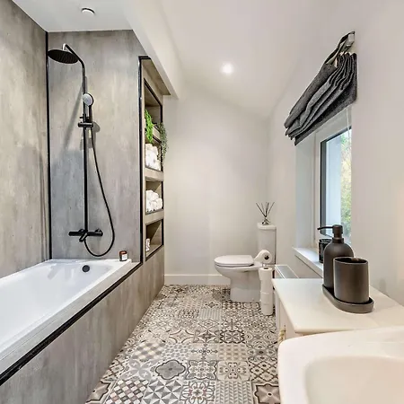 2 Bed In Dearham 91132 Casa de Férias Dearham